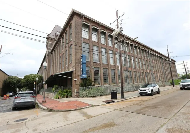 Listing Photo 5 - Condo for sale in building located at 920 Poeyfarre St, New Orleans, LA 70130 - Unit #102