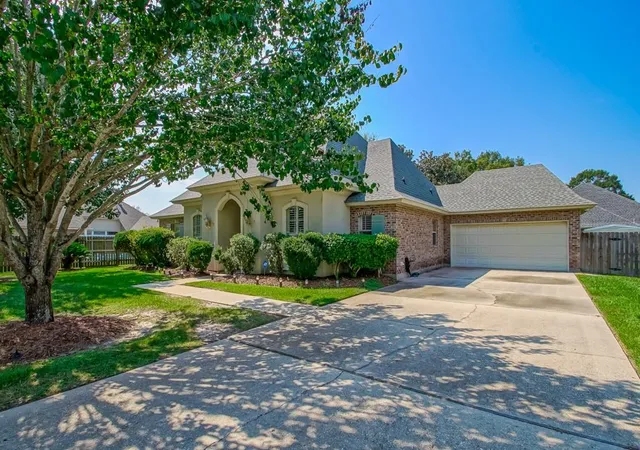 Photo 2 of Single family home for sale at 732 Wood Duck Ln, Slidell, LA 70461 | MLS# 2519044 | Listing updated on 2026-08-30