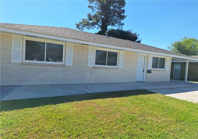 Photo 1 of Single family home for sale at 2176 Euclid St, Gretna, LA 70056 | MLS# 2526888 | Listing updated on 2026-08-31