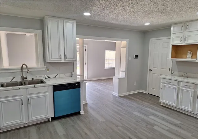 Photo 3 of Single family home for sale at 2176 Euclid St, Gretna, LA 70056 | MLS# 2526888 | Listing updated on 2026-08-31
