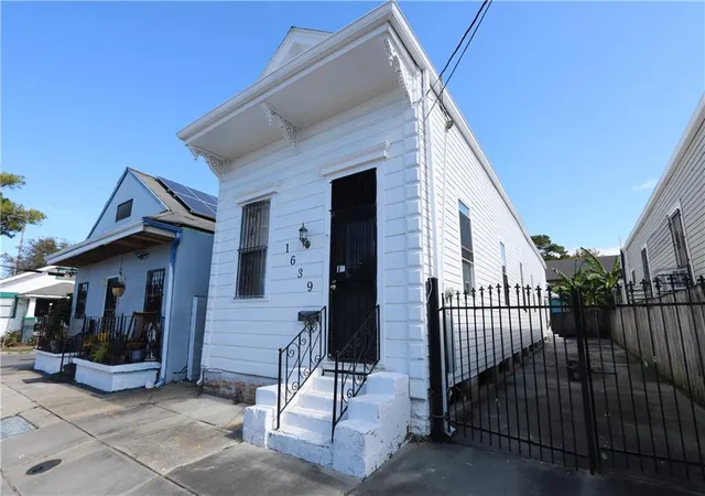 Photo 1 of Single family home for sale at 1639 Arts St, New Orleans, LA 70117 | MLS# 2529840 | Listing updated on 2026-10-06