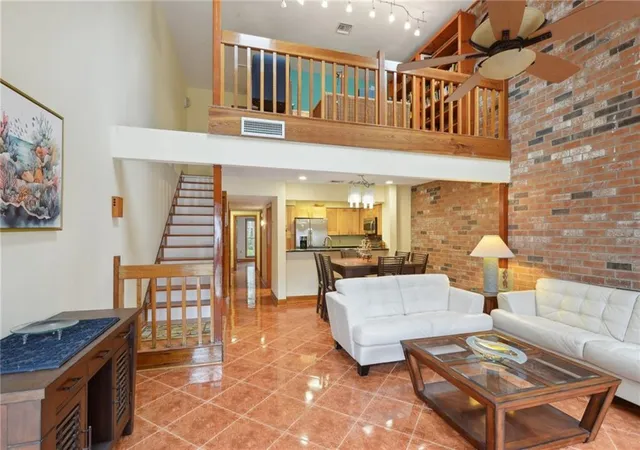 Photo 3 of Townhouse for sale at 17 Spinnaker Ln, New Orleans, LA 70124 | MLS# 2530699 | Listing updated on 2026-09-07
