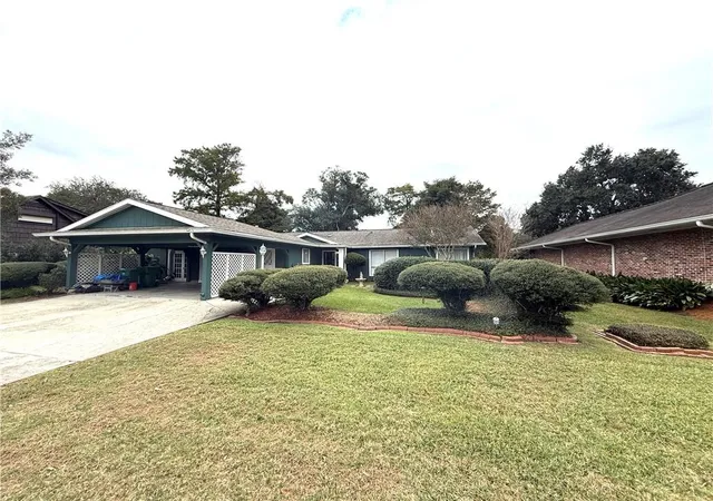 Photo 1 of Single family home for sale at 717 Fairfield Ave, Gretna, LA 70056 | MLS# 2534327 | Listing updated on 2026-09-14