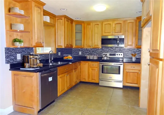 Photo 3 of Sale Pending at 510 Frisco Dr, La Place, LA 70068 | MLS# 2535882 | Listing updated on 2026-09-23