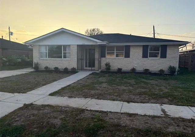 Single family home for sale at 816 Andrews Ave, Metairie, LA 70005 | MLS# 2528629