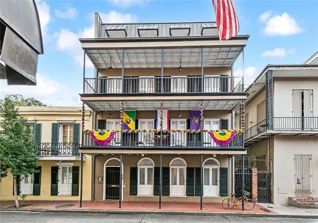 Listing Photo 2 - Condo for sale in building located at 412 Dauphine St, New Orleans, LA 70112 - Unit #1B