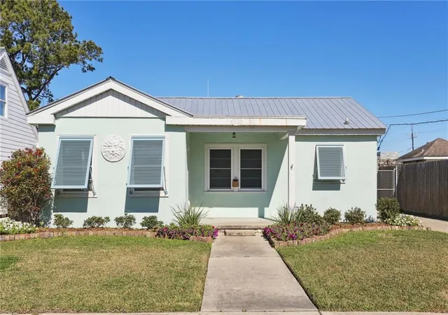 Photo 1 of Single family home for sale at 3211 Roman St, Metairie, LA 70001 | MLS# 2541183 | Listing updated on 2026-08-30