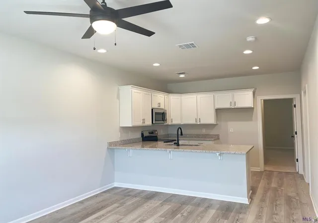Photo 3 of Sale Pending at 71728 Spike Dr, Madisonville, LA 70447 | MLS# NO2026002418 | Listing updated on 2026-09-10