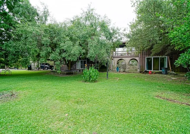 Photo 3 of Single family home for sale at 528 Legendre Dr, Slidell, LA 70460 | MLS# 2542550 | Listing updated on 2026-09-18
