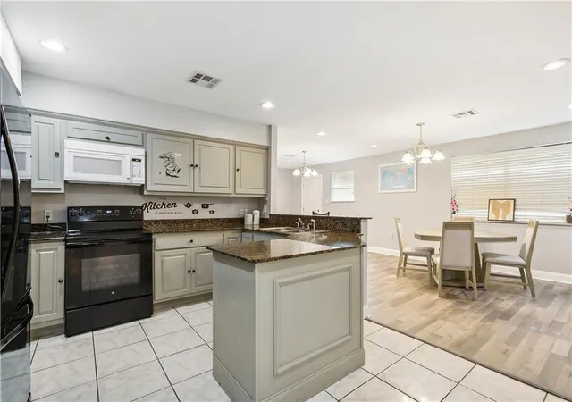 Photo 4 of Single family home for sale at 4925 Rhodes Dr, New Orleans, LA 70126 | MLS# 2542989 | Listing updated on 2026-08-31