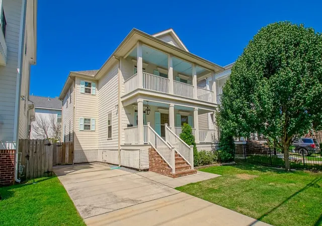 Photo 2 of Single family home for sale at 6508 Fleur De Lis Dr, New Orleans, LA 70124 | MLS# 2542814 | Listing updated on 2026-10-04