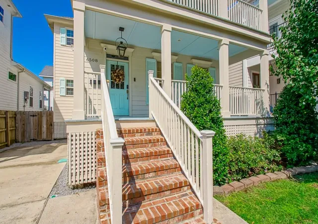 Photo 3 of Single family home for sale at 6508 Fleur De Lis Dr, New Orleans, LA 70124 | MLS# 2542814 | Listing updated on 2026-10-04