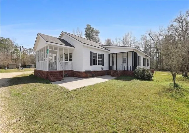Photo 3 of Single family home for sale at 17485 Cardinal Ln, Hammond, LA 70401 | MLS# 2544608 | Listing updated on 2026-09-22