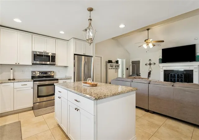 Photo 3 of Single family home for sale at 211 Wildwood Dr, Hammond, LA 70401 | MLS# 2545069 | Listing updated on 2026-08-31