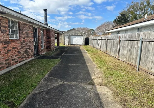 Photo 2 of Single family home for sale at 7524 Daniel Dr, New Orleans, LA 70127 | MLS# 2545236 | Listing updated on 2026-09-23