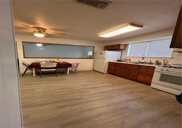 Photo 2 of Single family home for sale at 156 Elvie Ct, Avondale, LA 70094 | MLS# 2545213 | Listing updated on 2026-09-21