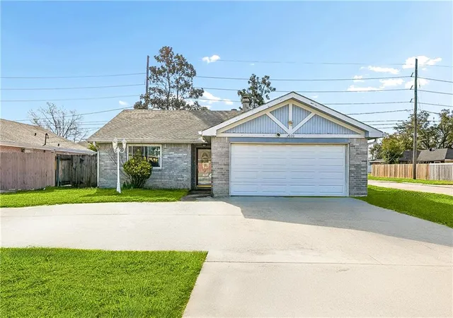 Photo 1 of Single family home for sale at 2600 Cambridge Dr, La Place, LA 70068 | MLS# 2543985 | Listing updated on 2026-09-02