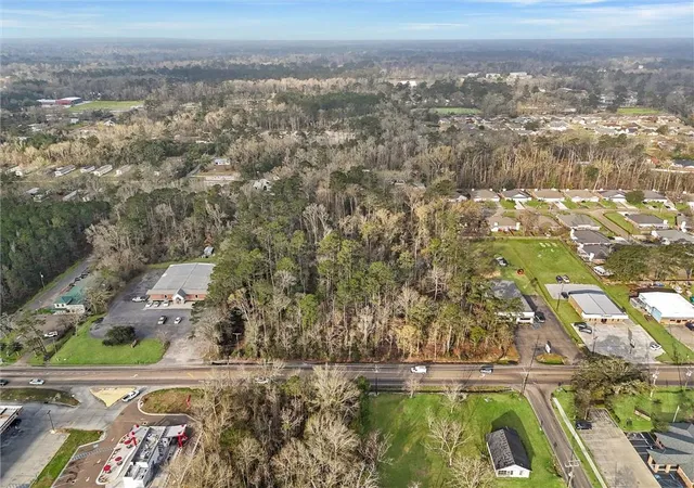 Photo 2 of Land for sale at 1360 Veterans Blvd, Ponchatoula, LA 70454 | MLS# 2546003 | Listing updated on 2026-09-03