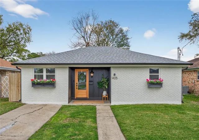 Photo 1 of Single family home for sale at 1405 Madison St, Metairie, LA 70001 | MLS# 2545753 | Listing updated on 2026-08-30
