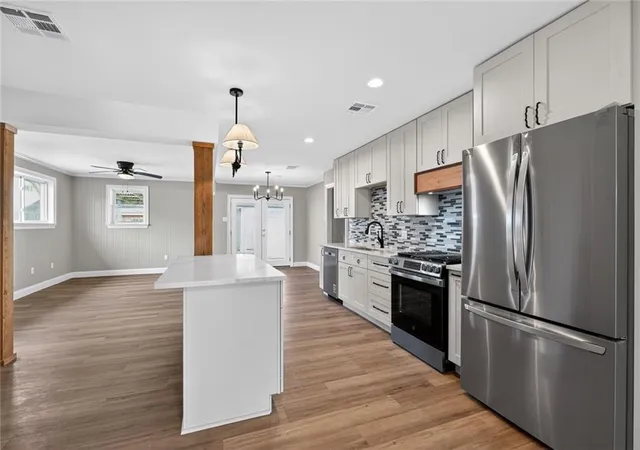 Photo 4 of Single family home for sale at 1405 Madison St, Metairie, LA 70001 | MLS# 2545753 | Listing updated on 2026-08-30