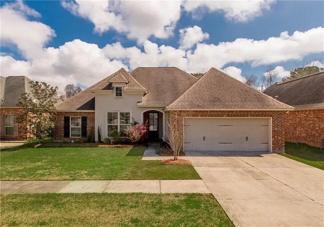 Photo 1 of Single family home for sale at 632 Brown Thrasher N Loop, Madisonville, LA 70447 | MLS# 2545531 | Listing updated on 2026-09-22