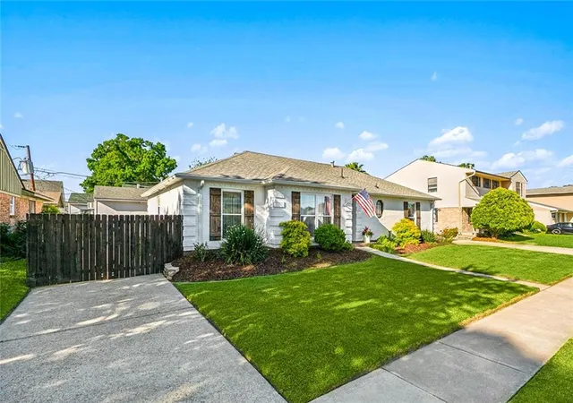 Photo 2 of Single family home for sale at 6413 Schouest St, Metairie, LA 70003 | MLS# 2536597 | Listing updated on 2026-09-11