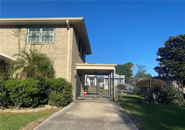 Photo 3 of Single family home for sale at 4215 Saint Bernard Ave, New Orleans, LA 70122 | MLS# 2547089 | Listing updated on 2026-09-11