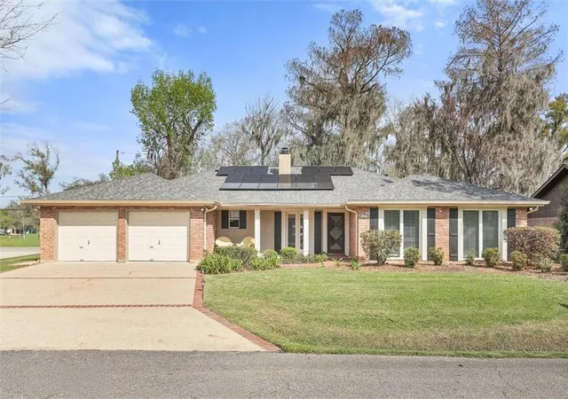 Photo 1 of Single family home for sale at 19 Michael Dr, Luling, LA 70070 | MLS# 2546299 | Listing updated on 2026-09-07