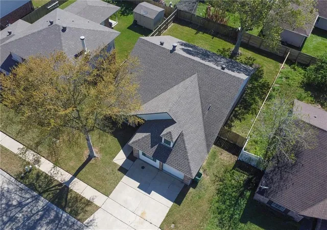 Photo 3 of Single family home for sale at 726 Iberville St, La Place, LA 70068 | MLS# 2547984 | Listing updated on 2026-09-02