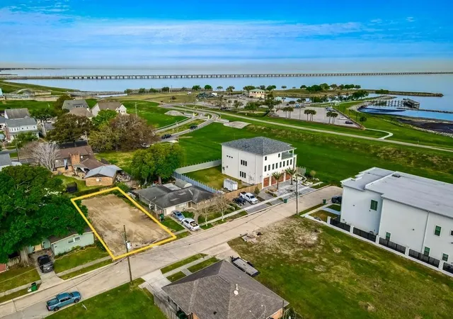 Land for sale at 1508 Poinsettia Dr, Metairie, LA 70005 | MLS# 2548091