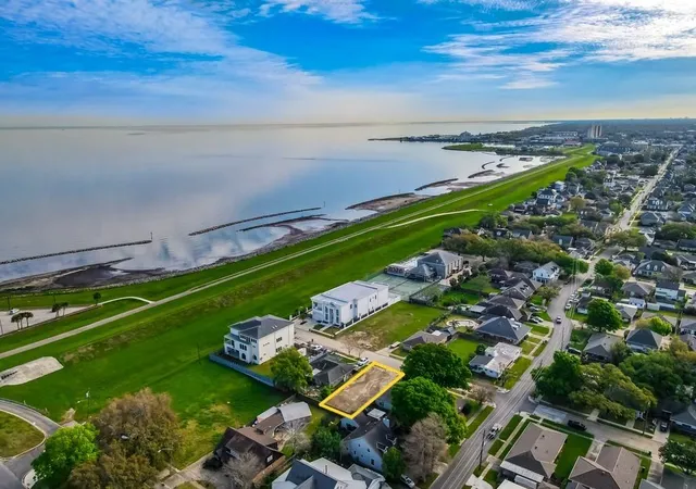 Photo 3 of Land for sale at 1508 Poinsettia Dr, Metairie, LA 70005 | MLS# 2548091 | Listing updated on 2026-09-16