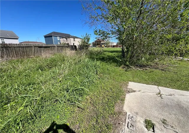 Photo 3 of Land for sale at 48151 Lizardi St, New Orleans, LA 70117 | MLS# 2548336 | Listing updated on 2026-09-18