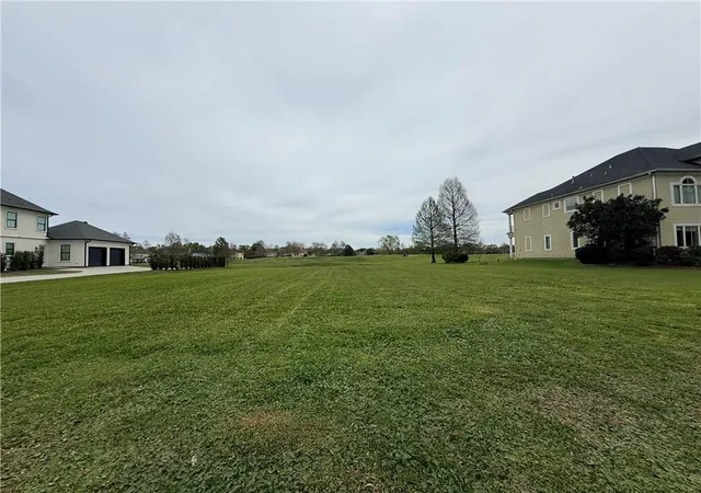 Photo 1 of Land for sale at 9 Eagle Point Ln, New Orleans, LA 70131 | MLS# 2548449 | Listing updated on 2026-09-06