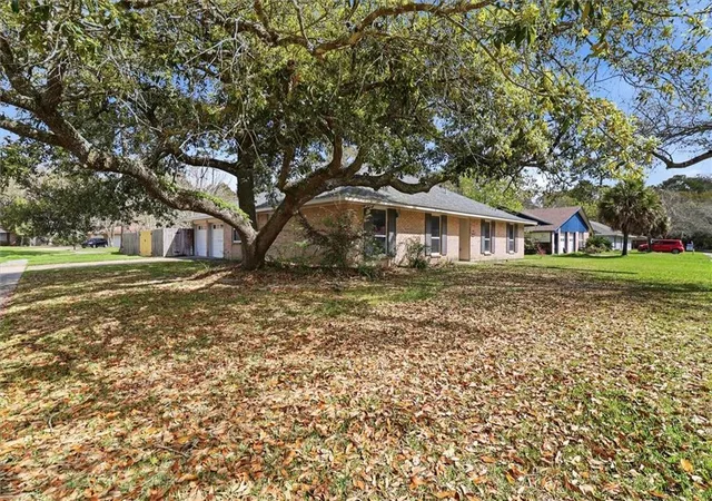 Photo 2 of Single family home for sale at 508 Poplar St, Slidell, LA 70458 | MLS# 2546537 | Listing updated on 2026-09-26