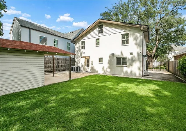 Photo 3 of Single family home for sale at 606 Brockenbraugh Ct, Metairie, LA 70005 | MLS# 2549335 | Listing updated on 2026-09-27
