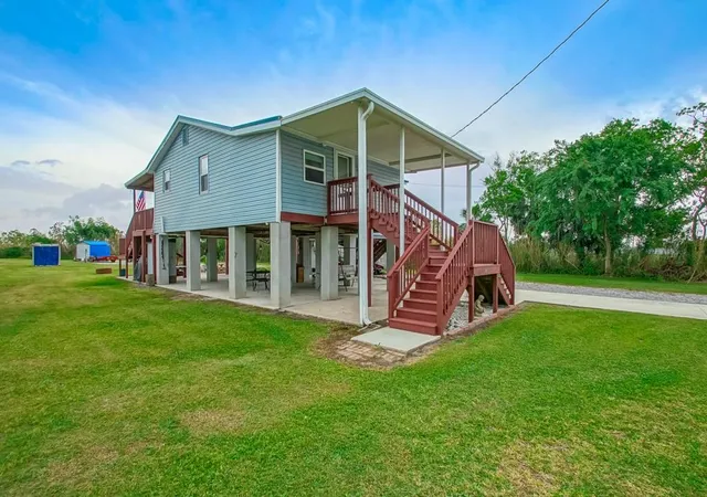 Photo 3 of Single family home for sale at 4411 Jean Lafitte Blvd, Lafitte, LA 70067 | MLS# 2550425 | Listing updated on 2026-09-23