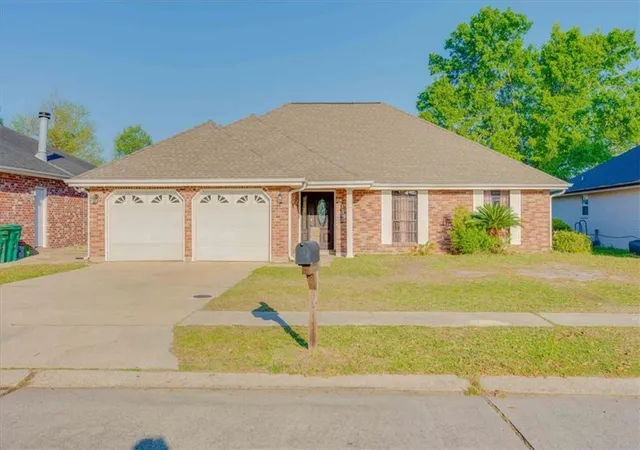 Photo 1 of Single family home for sale at 2039 Golfview Dr, La Place, LA 70068 | MLS# 2550441 | Listing updated on 2026-09-09