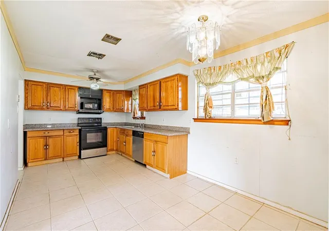 Photo 4 of Single family home for sale at 4642 Cardenas Dr, New Orleans, LA 70127 | MLS# 2550685 | Listing updated on 2026-09-28