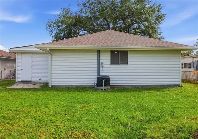 Photo 3 of Single family home for sale at 2220 34th Street, Kenner, LA 70065 | MLS# 2551470 | Listing updated on 2026-09-12