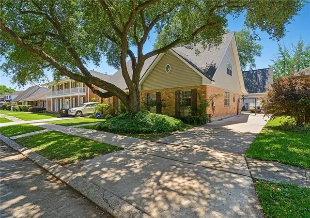 Photo 2 of Single family home for sale at 3549 Silver Maple Ct, New Orleans, LA 70131 | MLS# 2550742 | Listing updated on 2026-10-01