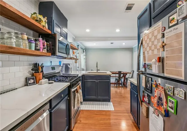 Photo 3 of Single family home for sale at 6411 Congress Dr, New Orleans, LA 70126 | MLS# 2552040 | Listing updated on 2026-08-30