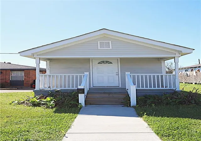 Single family home for sale at 806 Estalote Ave, Harvey, LA 70058 | MLS# 2552485