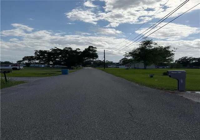 Photo 3 of Land for sale at 171 Nicholas St, Hahnville, LA 70057 | MLS# 2552902 | Listing updated on 2026-09-03