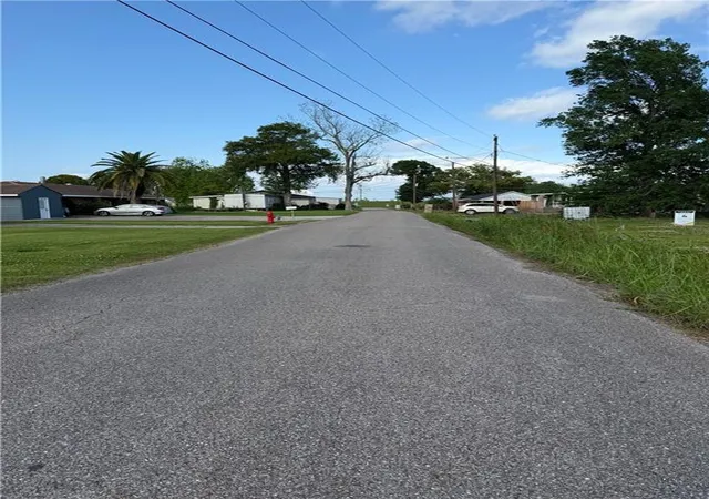 Photo 2 of Land for sale at 161 Nicholas St, Hahnville, LA 70057 | MLS# 2552908 | Listing updated on 2026-09-03