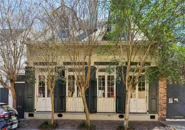 Photo 3 of Single family home for sale at 1114 Burgundy St, New Orleans, LA 70116 | MLS# 2550125 | Listing updated on 2026-09-29
