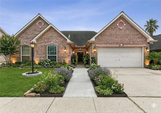 Photo 1 of Single family home for sale at 2629 Crestway Rd, Marrero, LA 70072 | MLS# 2552637 | Listing updated on 2026-10-06