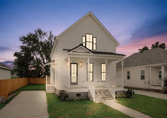 Photo 3 of Single family home for sale at 1823 Alexander Ave, Arabi, LA 70032 | MLS# 2553091 | Listing updated on 2026-09-19
