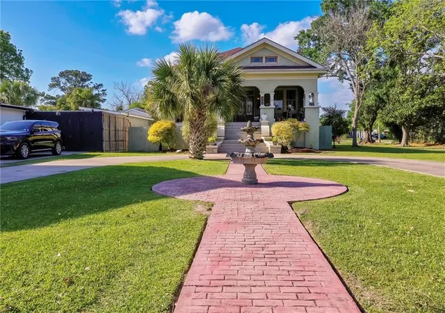 Photo 3 of Single family home for sale at 4705 Orleans Blvd, Jefferson, LA 70121 | MLS# 2551594 | Listing updated on 2026-09-24