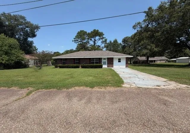 Photo 2 of Sale Pending at 165 Lamarca Ln, Independence, LA 70443 | MLS# 2553332 | Listing updated on 2026-09-16
