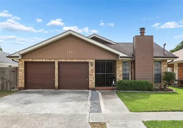 Photo 1 of Single family home for sale at 1817 Satsuma Ave, Metairie, LA 70001 | MLS# 2552556 | Listing updated on 2026-10-04
